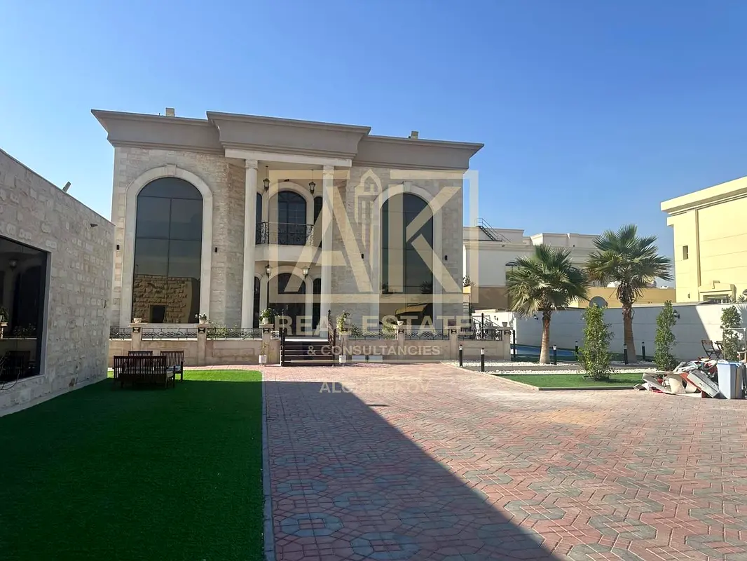 Unfurnished | Maids Room | 6Bedroom | Villa