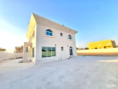 Exclusive Corner Villa | Spacious Living