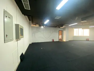 Office in DIP | Close to Green Community | BILLS INCLUSIVE