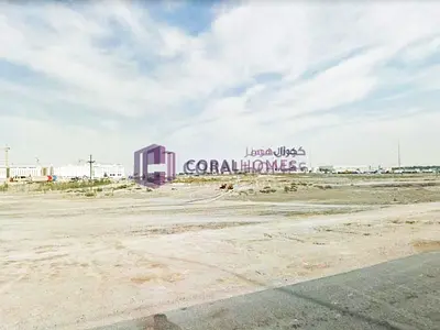 قطعة أرض في جبل علي مخصصة لمستودع صناعي G+M