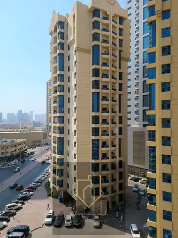 موقع مميز | مساحه كبيره | مرونه في الدفع|