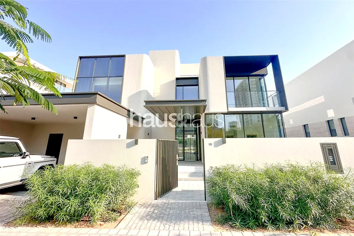 Brand new | Landscape option | Luxury living
