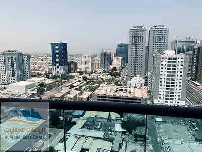 للايجار الشهري غرفة وصالة مع حمامين وبلكونة بأطلالة مفتوحه