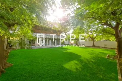 Corner Villa | Huge Plot | Fully Upgraded