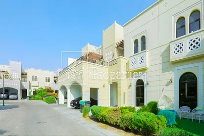 Vacating Soon | Single Row | Close Kitchen | Mudon