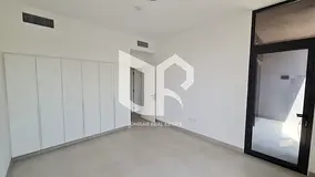 Townhouse on MASAAR with a private garden and a stunning view 🌳