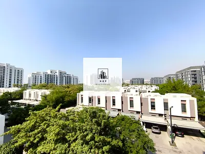 Spacious luxurious 1bhk apartment with  closed kitchen and balcony