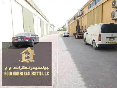 صفقة رائعة للتملك الحر بنسبة 100%، 43594 قدمًا مربعًا من المستودعات وأماكن إقامة للموظفين للبيع مع عائد استثمار 9٪ في عجمان الصناعية