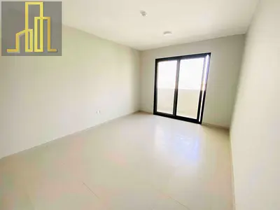 No Commission % / Brand New 2Br / luxury Appertment Huge size balcony/ with parking