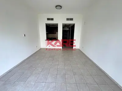 Close to Metro Studio For Rent Spacious