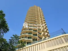 Smart &amp; Stylish 1Bed + Private Jacuzzi I Luxury Lifestyle I High-End Amenities