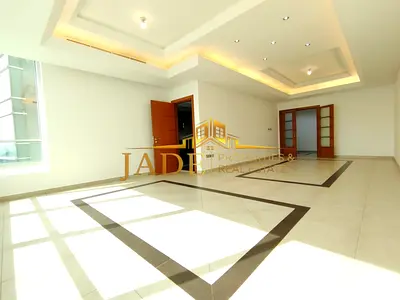 Parking | Gym | Huge Space | 2 Masters