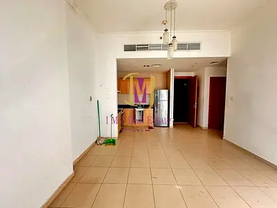 Unfurnished | 1 BR | Community View | Vacant