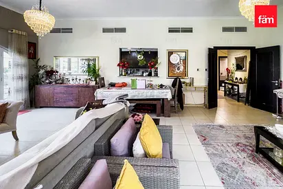 Corner Unit | Pool View | Friendly Community