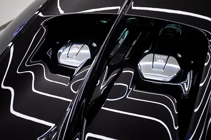 صورة 14 لـ 2023 Bugatti CHIRON