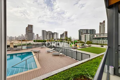 Furnished | Mid Floor | Ready to Move in