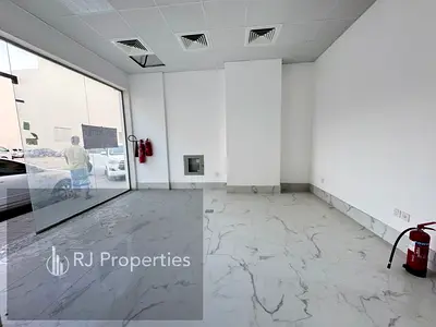LUXURY brand new shop very prime lecation ready to move only jest 38k