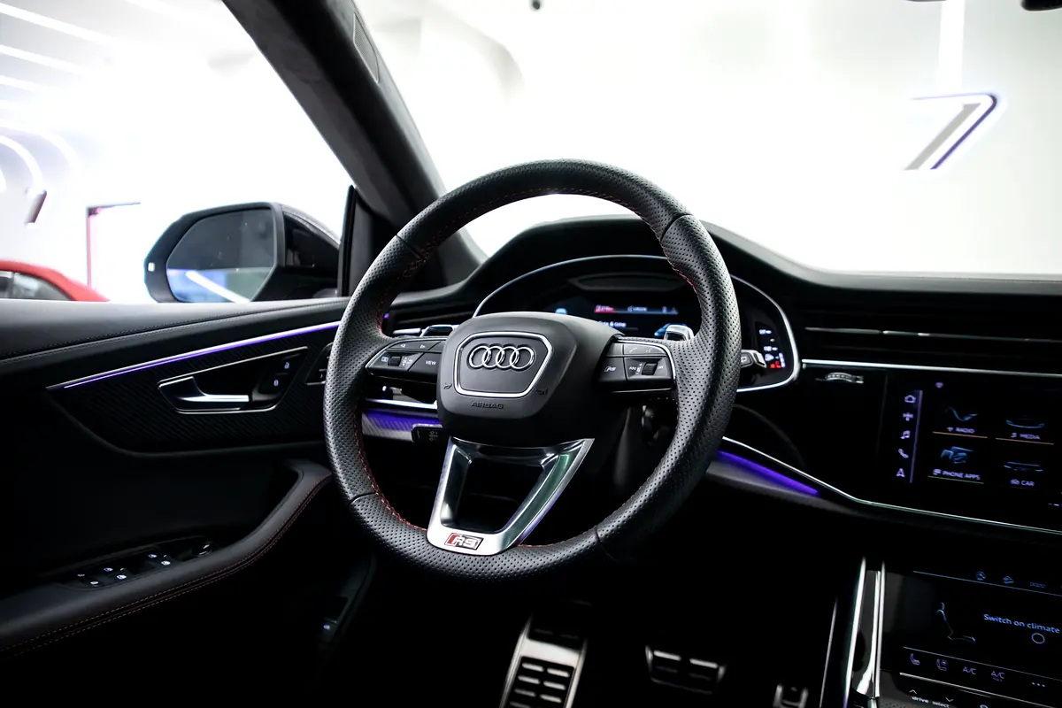 Audi RS Q8 2023