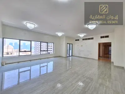 للبيع شقة مميزة في منطقة المجاز تتمتع بمساحة واسعة وتصميم عملي يناسب العائلات