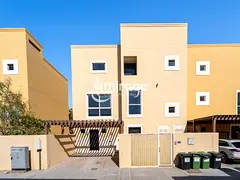 Single Row 4BR TH| Next to Corner |Prime Location