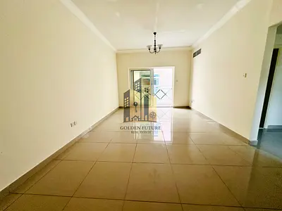 Offer of the day _NO COMMISSION _3BR _with made room _master bedroom caved parking