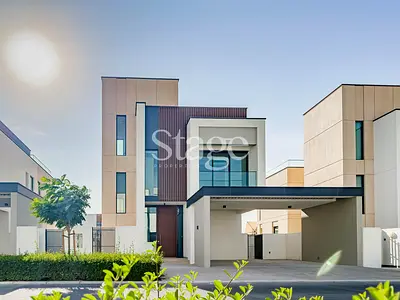 SINGLE ROW | Vacant | Close to Amenities