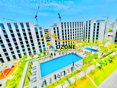 Elegant Apartment - Freehold- Luxury Finishes Best Opportunity For Investment