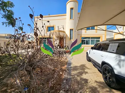 Commercial Villa | Large Plot | Garden | 7 Bed