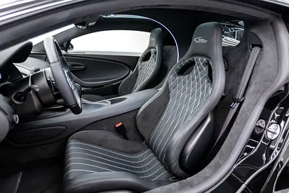 صورة 15 لـ 2023 Bugatti CHIRON