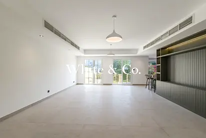 Fully Renovated |Pool & Park |3Bed+Maids