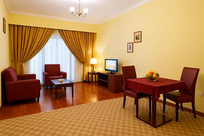 Welcome to Ruwi Hotel Apartments, located in Al Nabba, near Mubarak Center and Lulu – ideal for both families and working professionals.