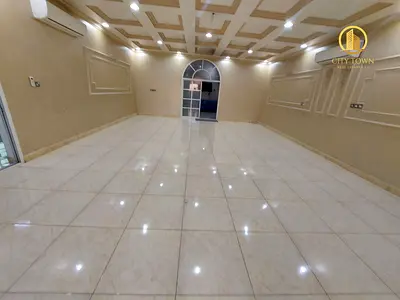 spacious 8 bedroom villa wiith hall, majlis huge size lawn area