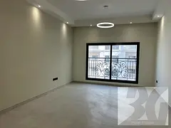 High Floor I Near to Metro I Pool View