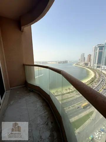 للايجار شقة غرفتين وصاله في امارة الشارقة منطقة الخان