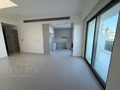 Brand New | Close to entrance | Single Row