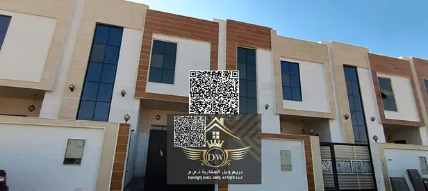 Luxury five  bed room townhouse available  for sale in reasonable price and big size on main road