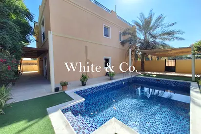 Spacious l Private Pool l Flexible Cheques