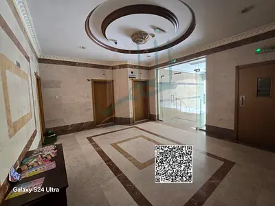 للبيع بناية سكني تجاري مساحة 6400 قدم دخل سنوي مميز تملك حر جميع الجنسيات