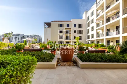 Spacious and Fully Furnished | Ready to move in