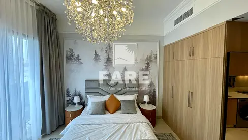 Ready/Furniture | Waterfront Elegance | Vacant