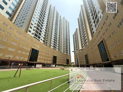 شقة غرفتين وصالة بحالة ممتازة للإيجار في أبراج لؤلؤة عجمان