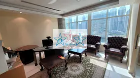 BIG VACANT SIZE GOOD OFFICE IN DOWNTOWN WTH PANTRY &amp; FURNITURE