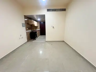 Separate kitchen studio only 20k 4cheques payment family building at prime location