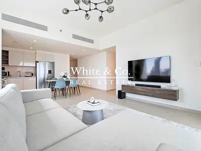 Brand New| Corner Unit | Luxury Furnished