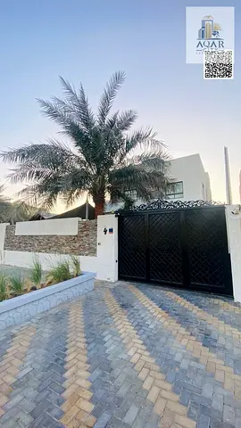 **موقع استراتيجي بالقرب من كافة الخدمات 🏠مقابل مسجد مباشر شامل مية وكهربة ومكيفات زاويةوشارعين مفابل عجمان الطبي قابل  للتفاوض ومساحة واسعة 🔥        🔹 **سهولة الوصول إلى الطرق الرئيسية** (لجميع الخدما