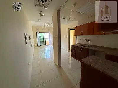 شقة غرفة و صالة | مع موقف | موقع مميز