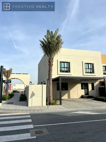 Spacious 4-Bedroom Villa  in Sustainable City I Save on electricity bills