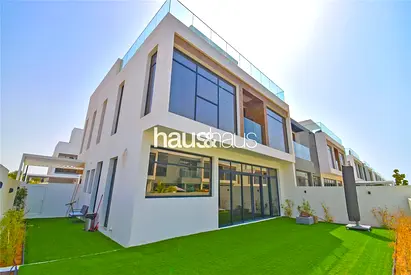Corner Unit | 4BR + External Maids | Vacant Soon