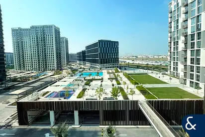 Flexible Cheques | Furnished | Pool View
