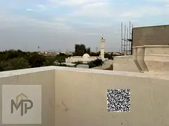 A distinctive villa close to all amenities and a mosque, with a private swimming pool. Registration